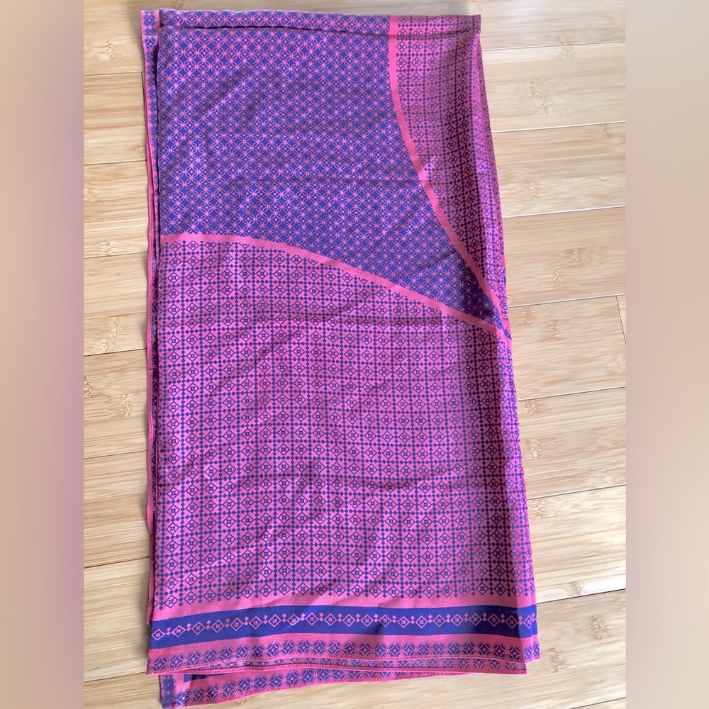New A Peace Treaty rare silk scarf/wrap - limited edition - Picture 4 of 5